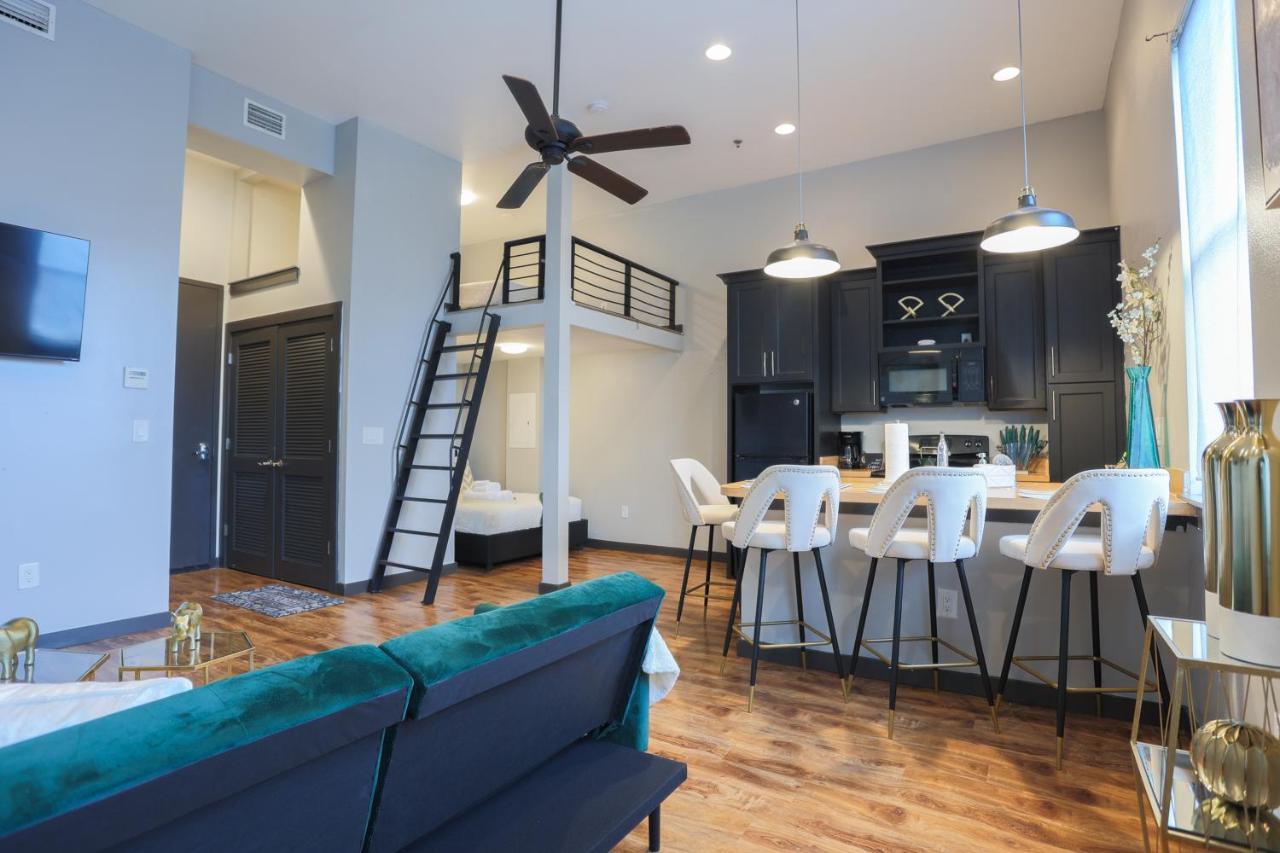 Old West Studio Lofts West Tampa Eksteriør bilde