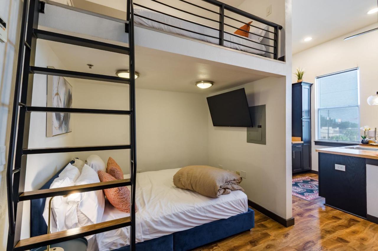 Old West Studio Lofts West Tampa Eksteriør bilde